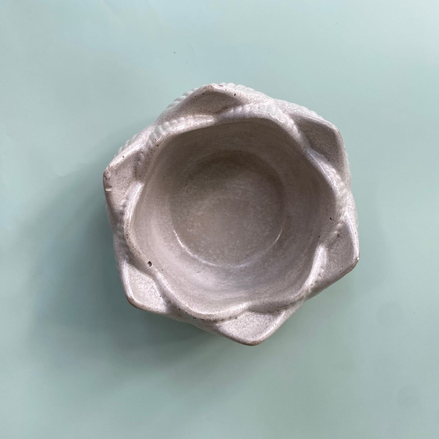 PORTA VELA FLOR DE LIS - CEMENTO