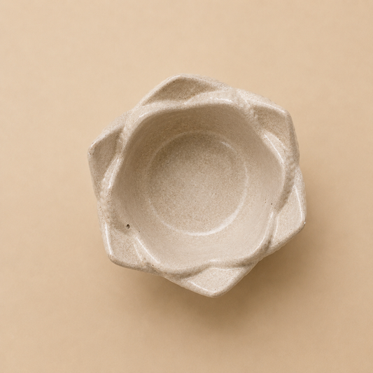PORTA VELA FLOR DE LIS - CEMENTO