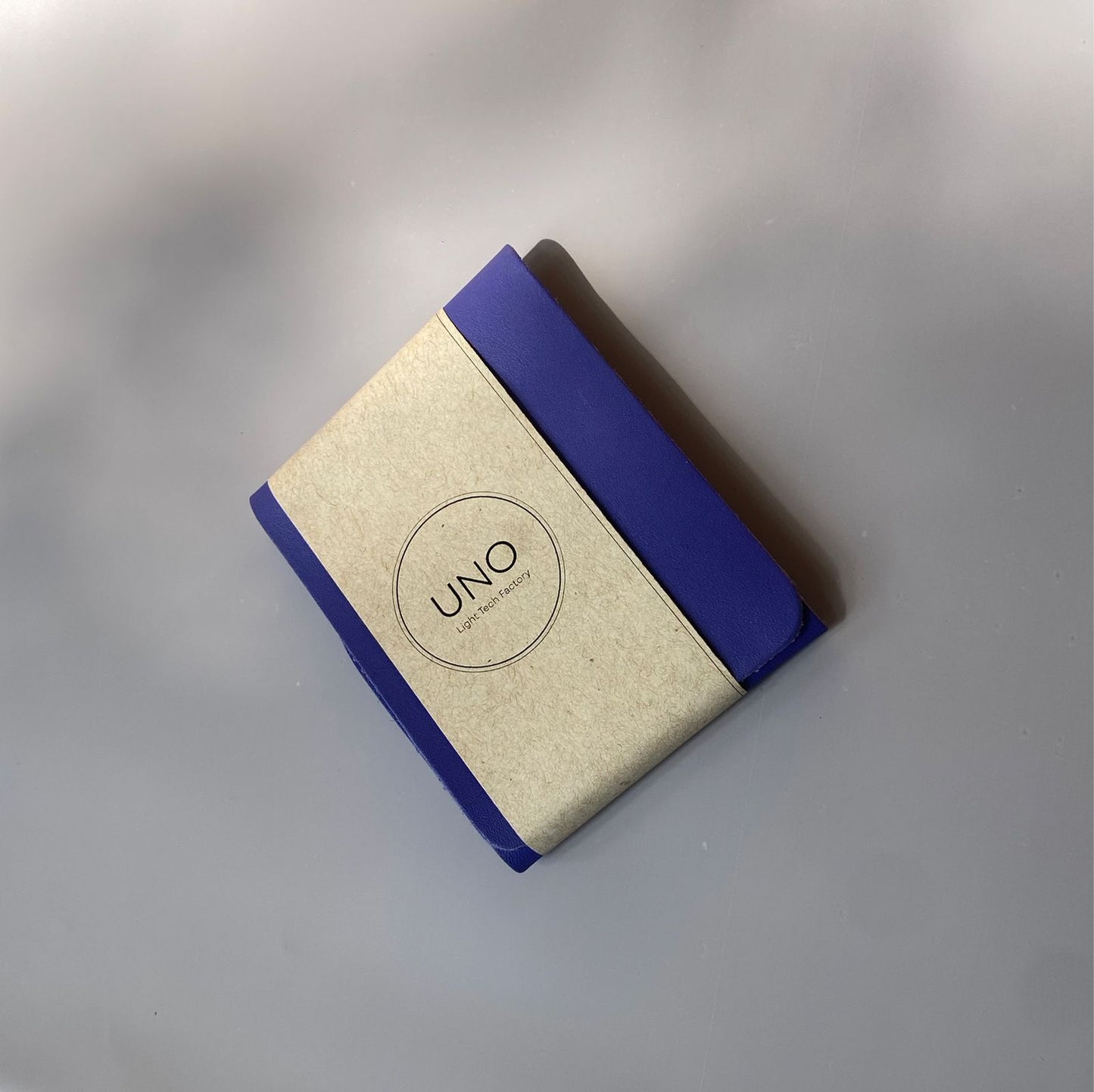 UNO- BILLETERA VERTICAL